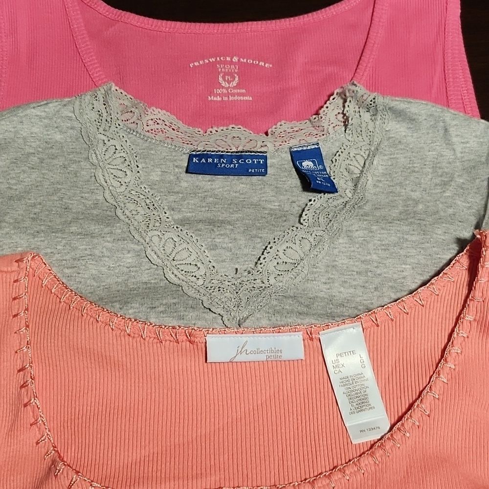 Set of 3 Sleeveless tank tops undershirts sleepwear shirts petite large
